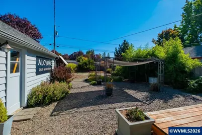 2070 19th St NE, Salem, OR 97301 - Photo 39