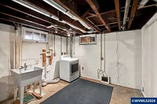 2070 19th St NE, Salem, OR 97301 - Photo 27