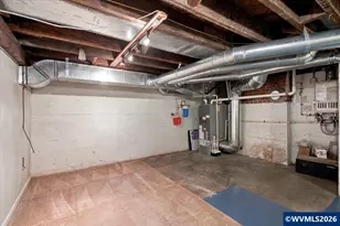 2070 19th St NE, Salem, OR 97301 - Photo 25