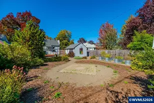 2070 19th St NE, Salem, OR 97301 - Photo 45