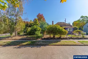 2090 4th St NE, Salem, OR 97301 - Photo 5