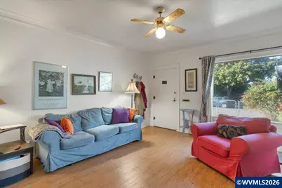 2090 4th St NE, Salem, OR 97301 - Photo 9