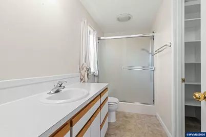 18 Village Lp, Creswell, OR 97426 - Photo 25