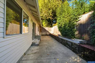 9721 SW Tualatin Rd, Tualatin, OR 97062 - Photo 31
