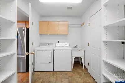 9721 SW Tualatin Rd, Tualatin, OR 97062 - Photo 19