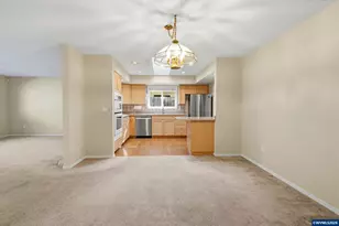 9721 SW Tualatin Rd, Tualatin, OR 97062 - Photo 11