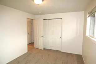 4016 45th Ave NE, Salem, OR 97305 - Photo 11
