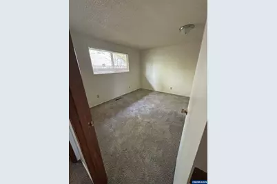 4196 47th Av NE, Salem, OR 97305 - Photo 9