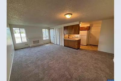 4196 47th Av NE, Salem, OR 97305 - Photo 3