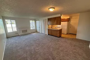 4196 47th Ave NE, Salem, OR 97305 - Photo 3