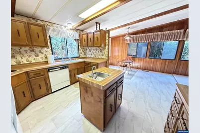 4318 Essex St SE, Salem, OR 97317 - Photo 15