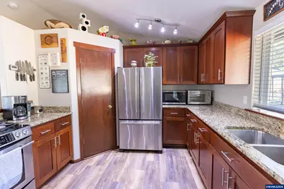 309 Tasman Pl, Philomath, OR 97370 - Photo 13