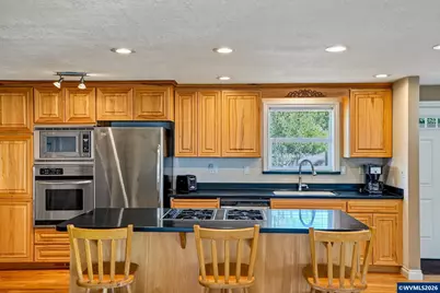 3304 Hill St SE, Albany, OR 97322 - Photo 7