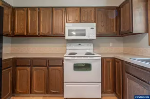 319 Marr Ct N, Monmouth, OR 97361 - Photo 9