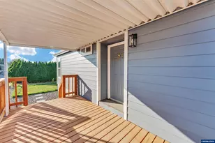 2768 Oakland Lp SE, Salem, OR 97317 - Photo 3