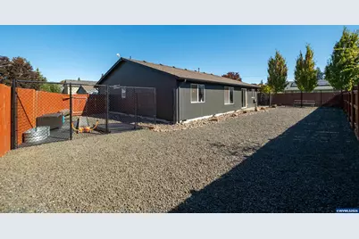 542 Ashley Ct, Jefferson, OR 97352 - Photo 39