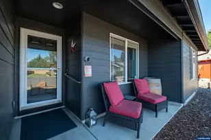 542 Ashley Ct, Jefferson, OR 97352 - Photo 3