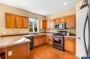 3066 Elliot St NW, Salem, OR 97304 - Photo 15