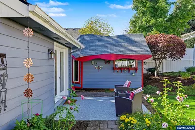 260 NW Elderberry Ln, Dallas, OR 97338 - Photo 33