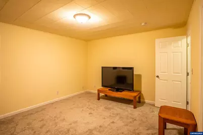 3555 Middle Grove Dr NE, Salem, OR 97305 - Photo 13