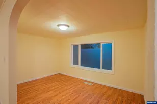 3555 Middle Grove Dr NE, Salem, OR 97305 - Photo 9