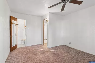 82600 Green Valley St, Creswell, OR 97426 - Photo 9