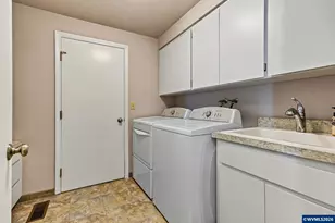 2243 Thrush Ct SE, Salem, OR 97306 - Photo 23