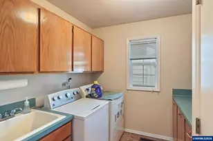 1220 Tamara Ave S, Salem, OR 97306 - Photo 23