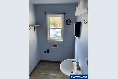 689 Church St, Salem, OR 97301 - Photo 9