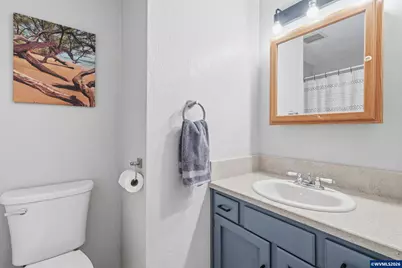 740 W Maple St, Lebanon, OR 97355 - Photo 19
