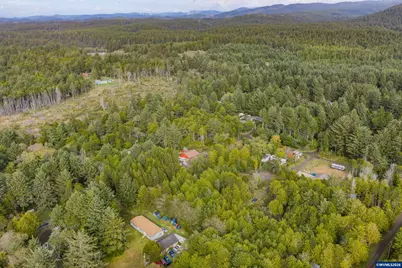Ne Washington St, Yachats, OR 97498 - Photo 9
