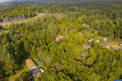 Ne Washington St, Yachats, OR 97498 - Photo 19