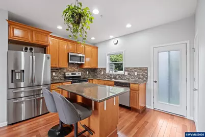 2619 SE 109th Av, Portland, OR 97266 - Photo 3