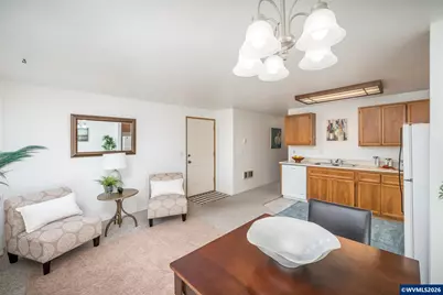 147 SW Wake Robin Av, Corvallis, OR 97333 - Photo 7