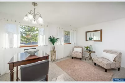 147 SW Wake Robin Av, Corvallis, OR 97333 - Photo 5