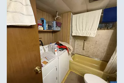4447 Essex St SE, Salem, OR 97317 - Photo 15