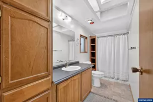300 SE Lacreole Dr, Dallas, OR 97338 - Photo 25