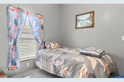 1145 SW Cypress St, McMinnville, OR 97128 - Photo 11