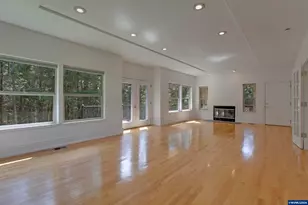 17234 Oakdale Rd, Dallas, OR 97338 - Photo 11