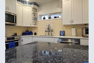 32697 S Meridian Rd, Woodburn, OR 97071 - Photo 15