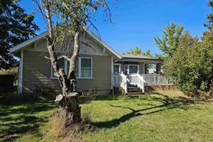 32697 S Meridian Rd, Woodburn, OR 97071 - Photo 9