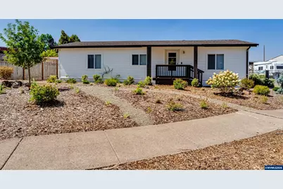 2226 32nd St, Springfield, OR 97477 - Photo 1