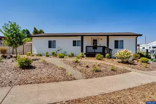 2226 32nd St, Springfield, OR 97477 - Photo 1