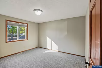 2323 Latona Dr NE, Salem, OR 97303 - Photo 29