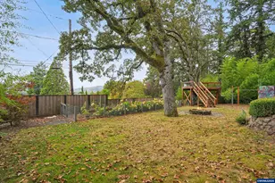 2525 Birdhill Dr S, Salem, OR 97302 - Photo 37