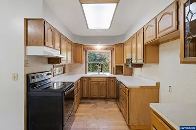 245 SW Linn Pl, Mill City, OR 97360 - Photo 13