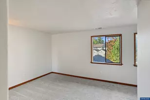 172 NE Powderhorn Dr, Corvallis, OR 97330 - Photo 23