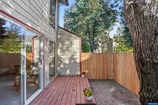 172 NE Powderhorn Dr, Corvallis, OR 97330 - Photo 29