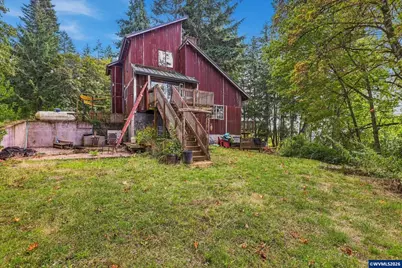 6596 River Rd S, Salem, OR 97306 - Photo 37