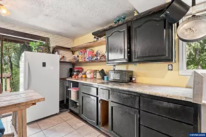 6596 River Rd S, Salem, OR 97306 - Photo 9